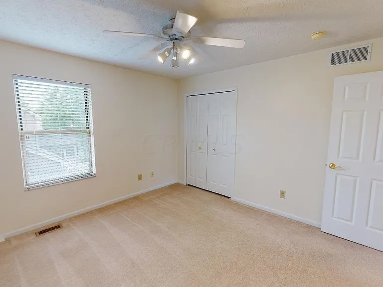 6498 Ringsend Ct — Photo 37