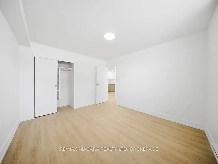 25 Downes Ave — Photo 9