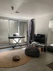 Rented by Unit 5 LLC