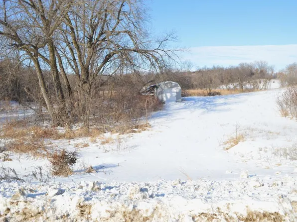 3402 N Games Lake Ave, New London, MN 56273