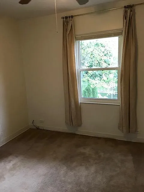 2 bed, 900 sqft, $1,700 — Photo 3