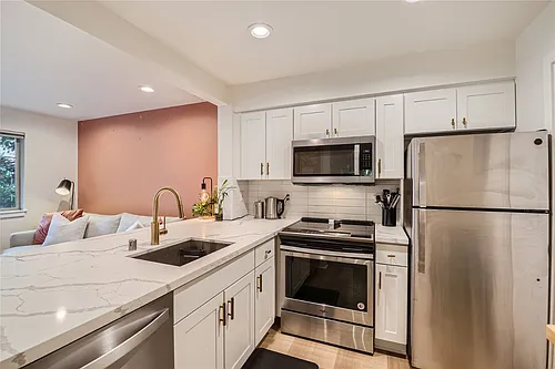 700 E Denny Way #209 Photo 1