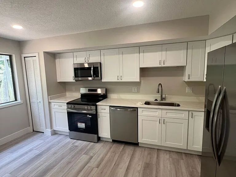 733 Galloway Dr — Photo 15