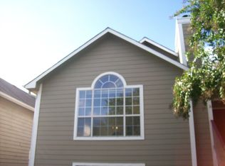 222 Waters Edge Ln, Madison, AL 35758