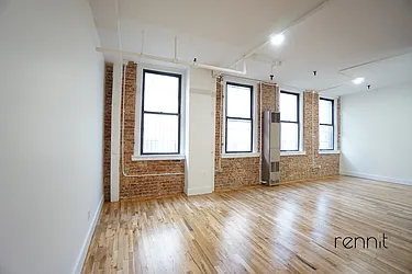 Rented by Rennit Inc.