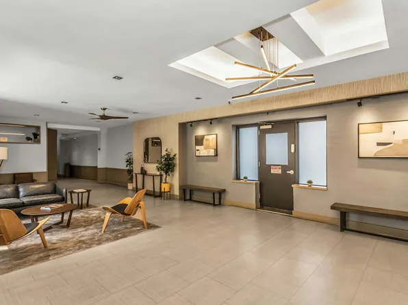 67-25 Clyde Street image 20 of 21