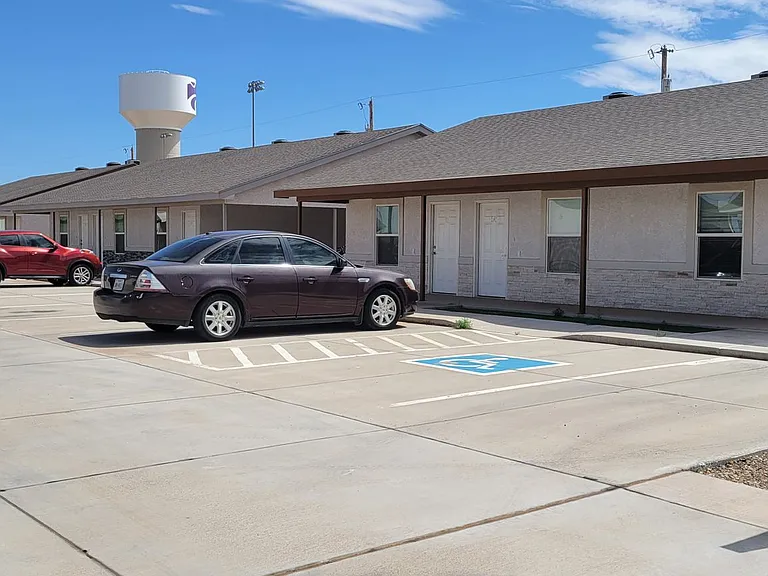 2501 Martin Luther King Blvd #B — Photo 15