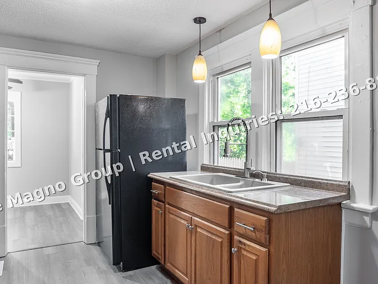 312 Upland Ave — Photo 7