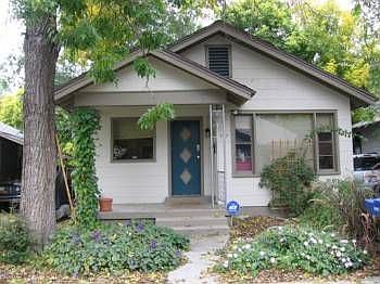 1st image of 417 E Van Ness Pl