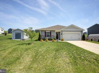 10910 Ridge Crest Dr, Waynesboro, PA 17268