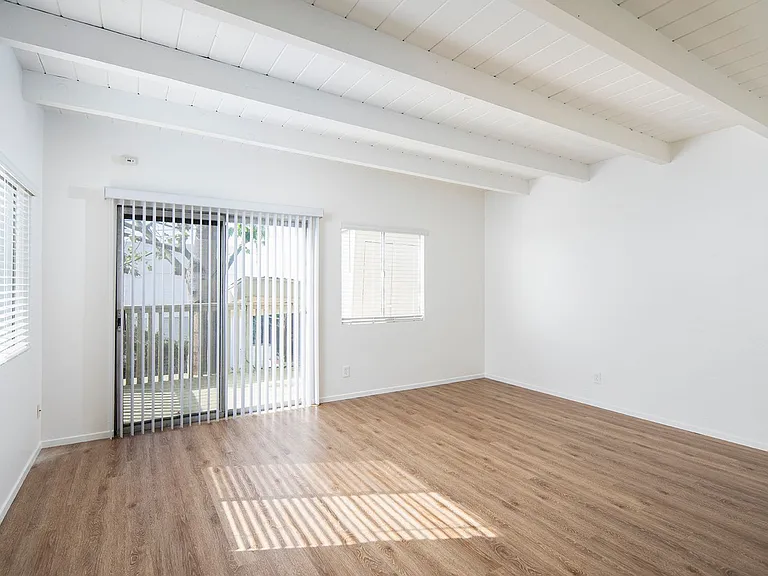 3654 & 3660 Princeton Ave — Photo 4