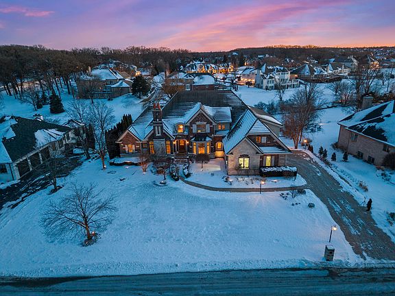 3rd image of 109 Singletree Rd