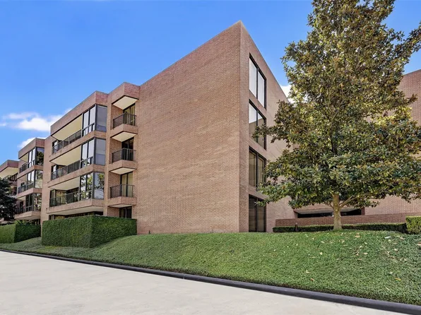 9333 Memorial Dr APT 413, Houston, TX 77024