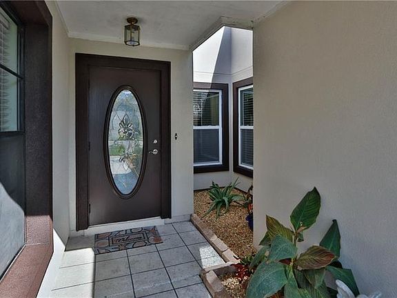 3rd image of 5009 Grainary Ave