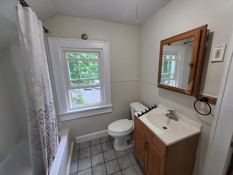 154 Orange Ave — Photo 9