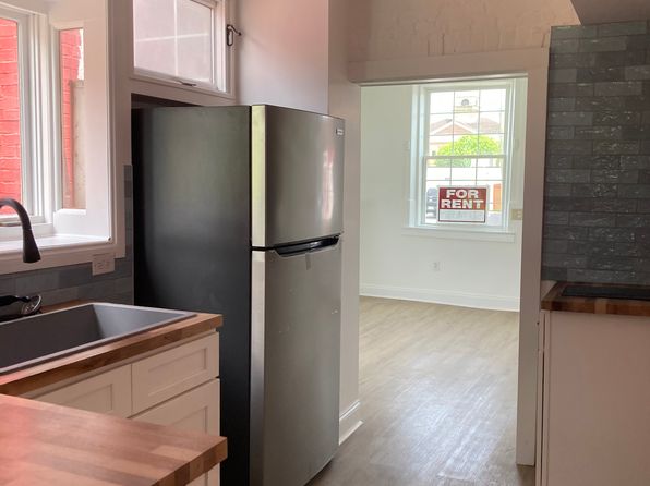 302 W Main St #1