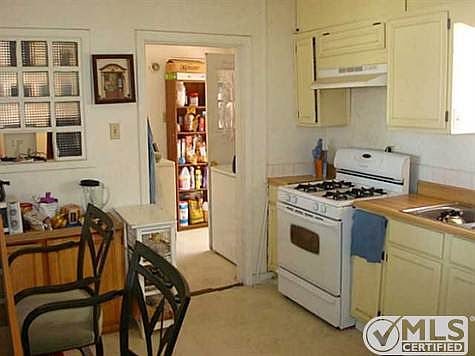 3rd image of 3131 Bisbee Ave