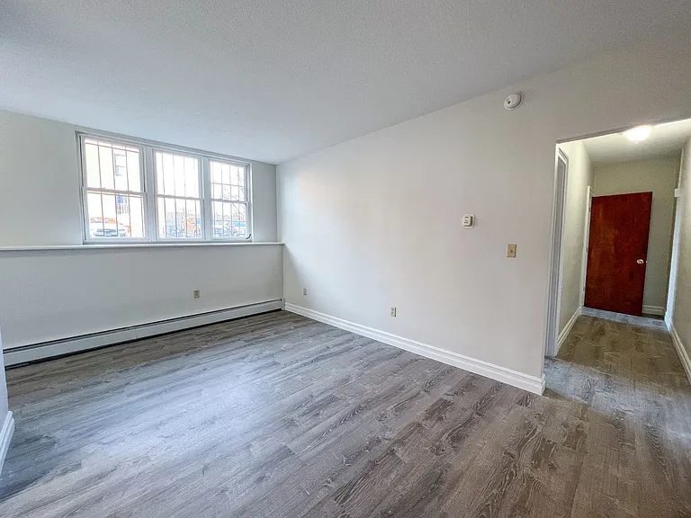 322 Hudson St / Luca Investments LLC — Photo 29