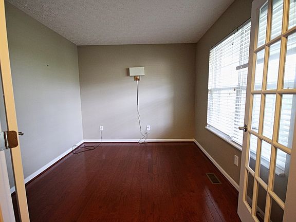 4th image of 1895 Farmhouse Way