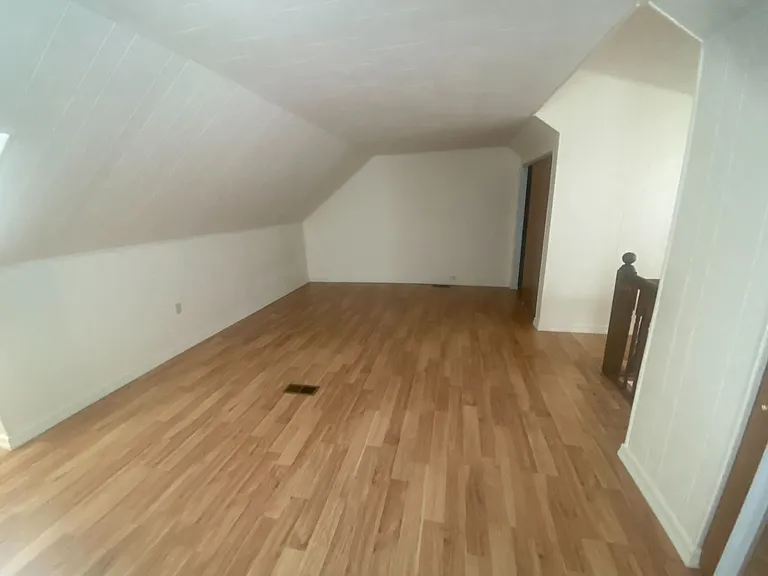 2nd floor bedroom