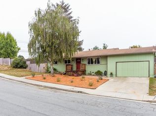 8 Blossom Dr, Watsonville, CA 95076