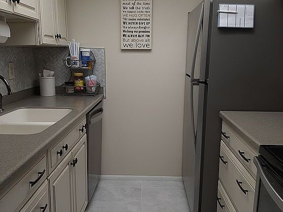 5th image of 26 Quails Run Blvd #26205