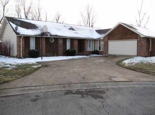 416 Carriage Pl, Lebanon, MO 65536