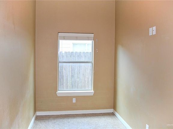 4th image of 2203 Llano Mediano Ln