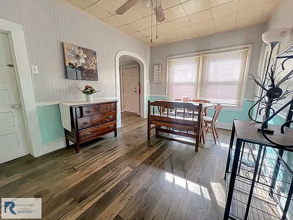 4th image of 1035 Ferry Rd