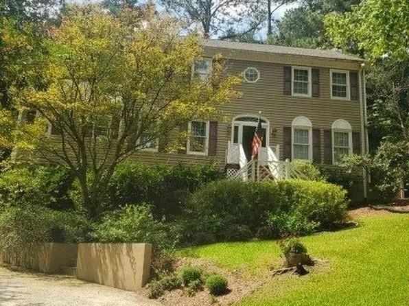 108 Nassau Ct, Macon, GA 31211