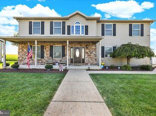 22 Hoch Ave, Topton, PA 19562