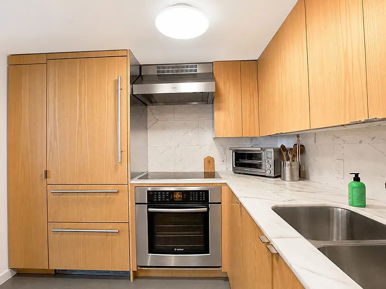 28 Old Fulton St #5H — Photo 5