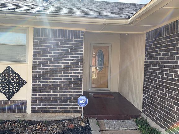 2nd image of 9909 S Douglas Ave
