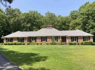 9000 Celestial Ln, Chesterfield, VA 23832