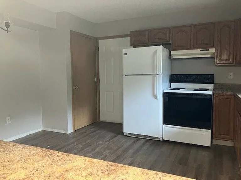 362 Wilmot Ave — Photo 9