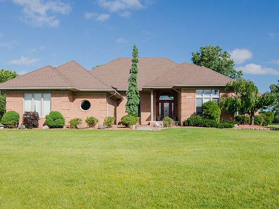 3rd image of 9200 Mirage Lake Dr