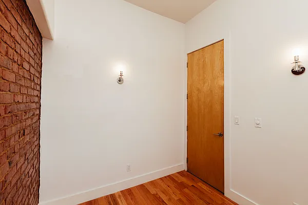 Rented by Nooklyn NYC LLC | media 16