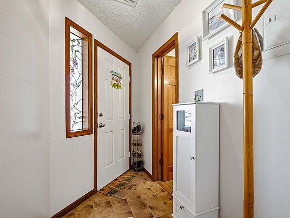 4th image of 627 N Waccamaw Dr. #307