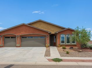 3960 Mora River Ave SW, Los Lunas, NM 87031