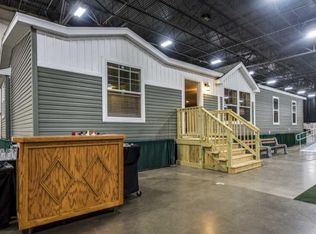 2668 Pebble Ln, Milford, MI 48380