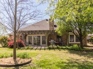 510 N Forest Ridge Blvd, Broken Arrow, OK 74014