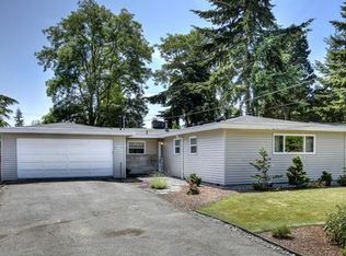 15841 14th Ave SW, Seattle, WA 98166