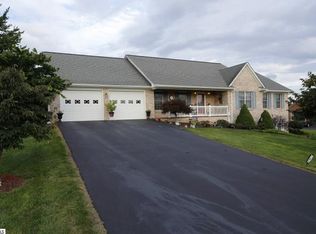 118 Gloucester Rd, Stuarts Draft, VA 24477