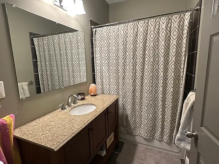 Third Floor Full Bathroom