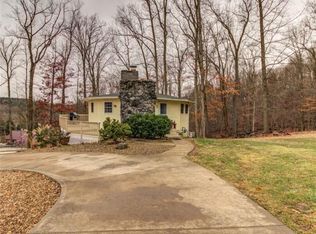 8 Latonka Trl, Malvern, OH