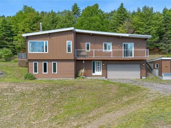 23 Edgewood Ln, Grand Bay Westfield, NB E5K 3G6