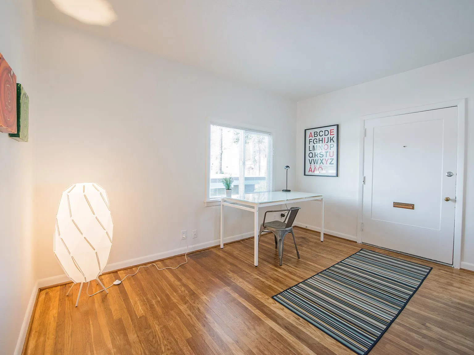 1 bed, 950 sqft, $2,050 — Photo 2