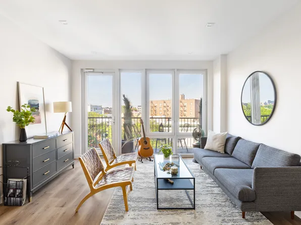 1462 Flatbush Avenue image 3 of 7