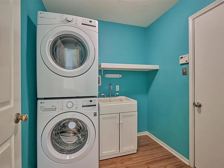 59 W Gaslight Pl — Photo 24