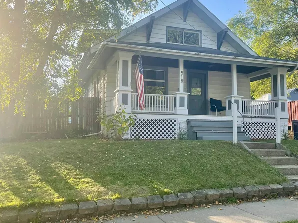 518 S Locust St, Janesville, WI 53548